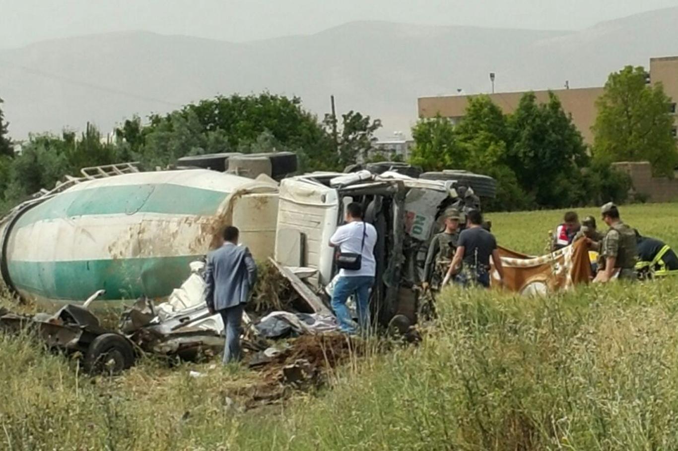 Kızıltepe’de feci kaza: 2 ölü 1 yaralı Kızıltepe’de feci kaza: 2 ölü 1 yaralı